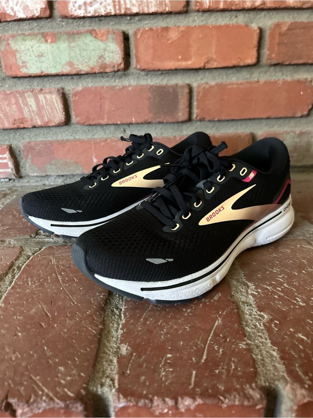 Brooks Ghost 15 Running Sneakers Women’s Sz 8